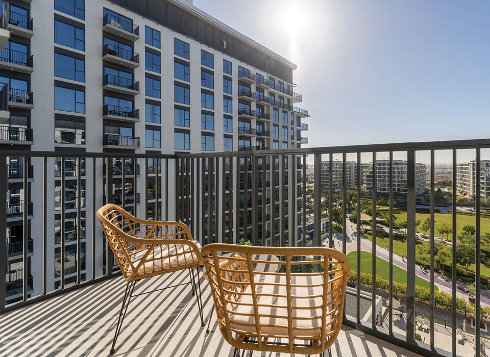 bathroom-in-gray-tones